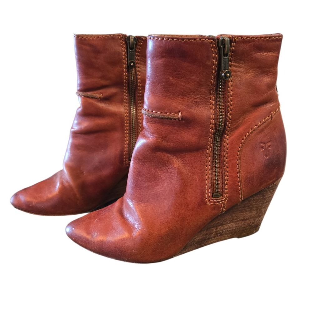 Frye Regina Wedge Ankle Boots Cognac Leather Side Zip Size 6.5M